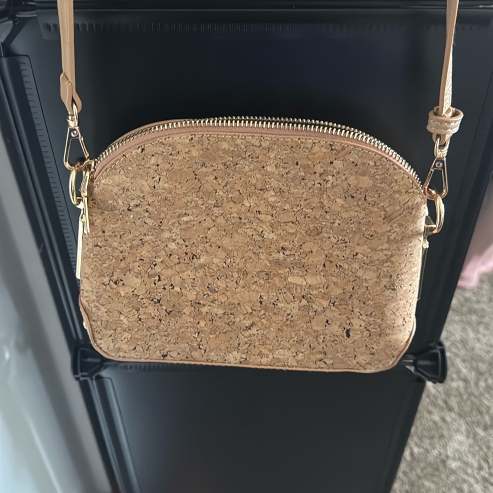 Miztique Cork Crossbody